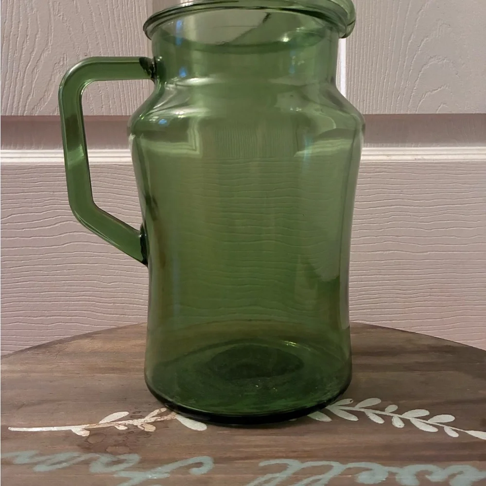Vintage MCM Avocado Green Glass Pitcher with Ice Lip, 9.5” tall